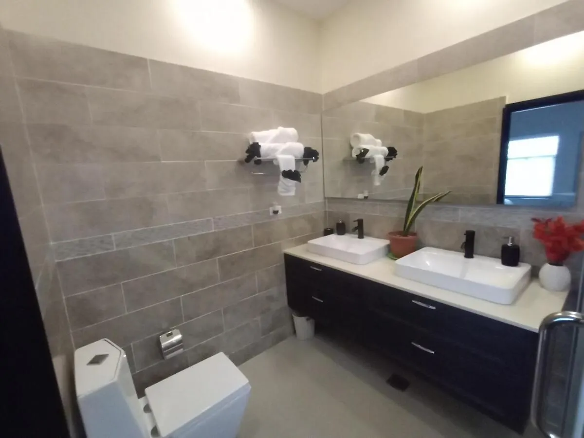 Vila Tiferet At The Point Ocho Rios